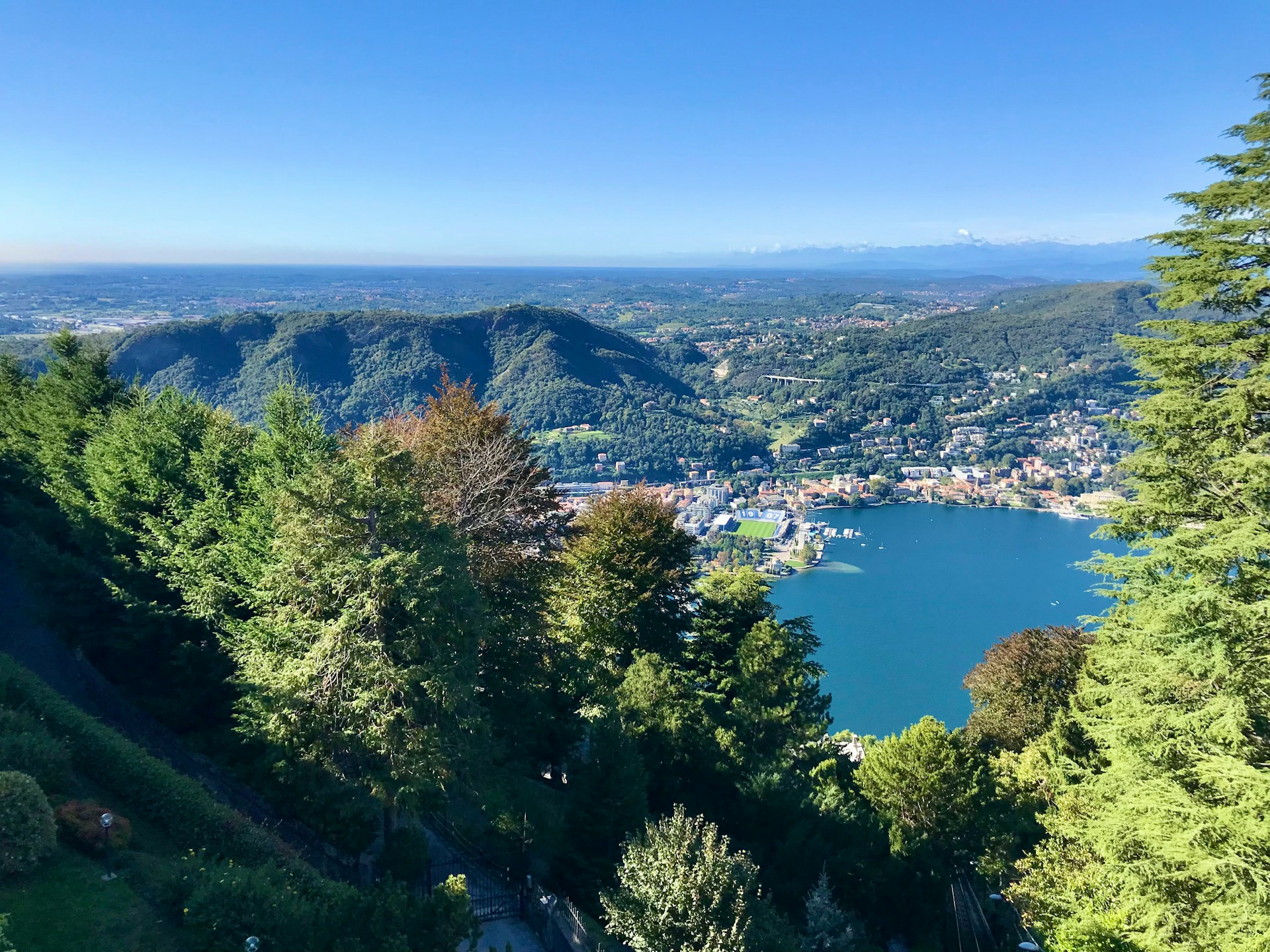 5 gite in Lombardia a vivere la magia del foliage prima che arrivi l’inverno