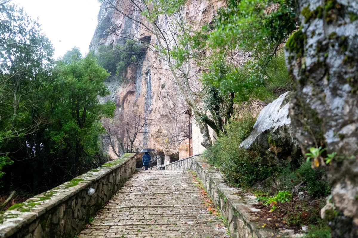 kipinas-grecia-strada