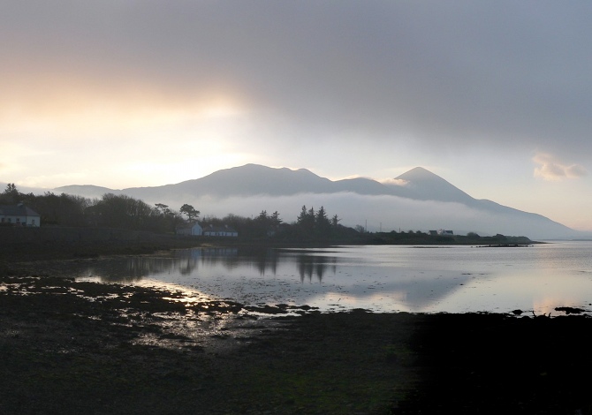 Il Croagh Patrick visto da Murrisk. Credits: FlickrCC Mark Waters